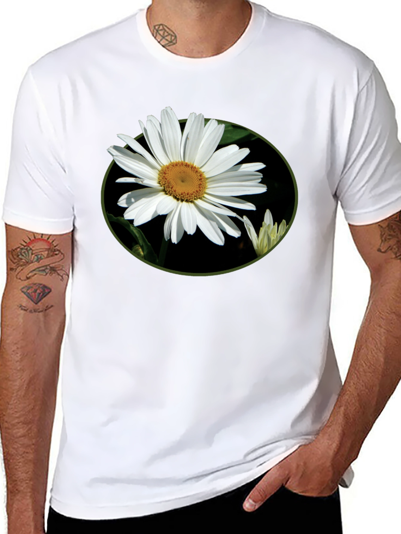 Daisy Flower Graphic Tee - Casual Black T-Shirt