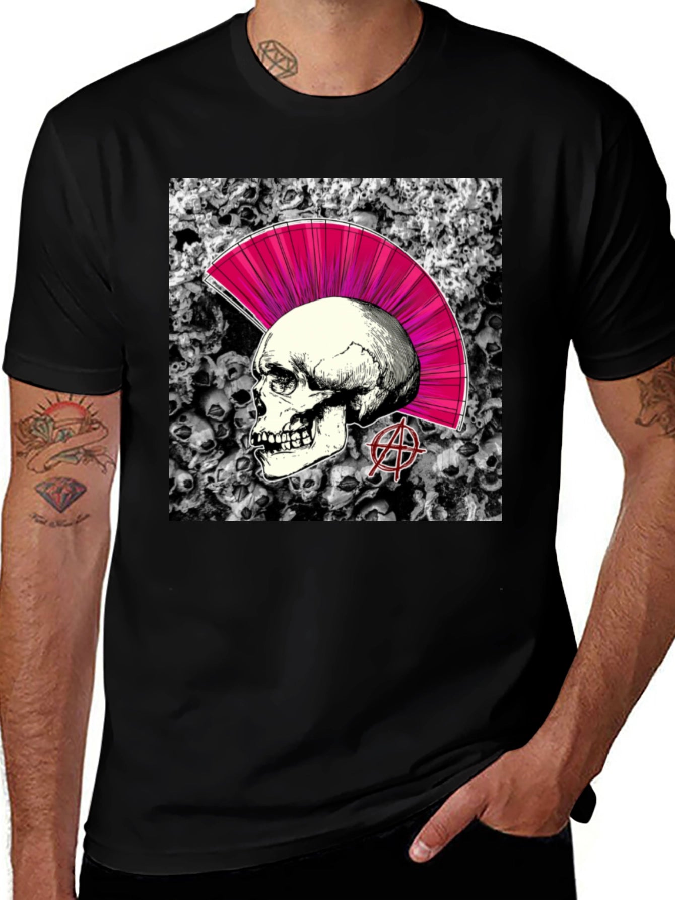 Skull Punk Graphic T-Shirt - Black