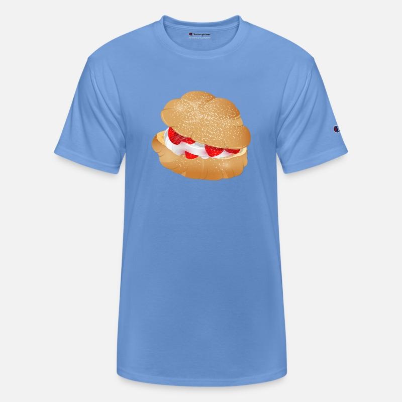 Cream puffs filled with cream and strawberries