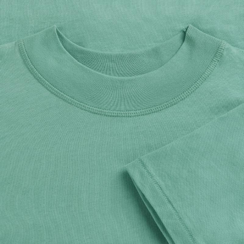 Funny Christmas Dinosaur T- Rex Sing a Rawr