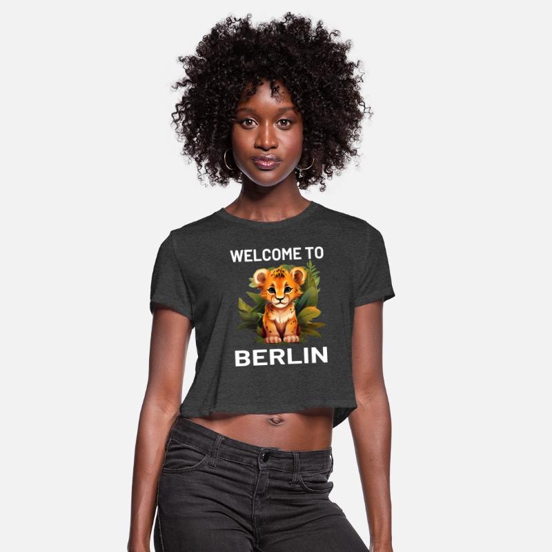 "Welcome to Berlin" Lion - City Life with a Twist